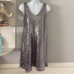 SILVER SEQUINS DRESS ⚡️